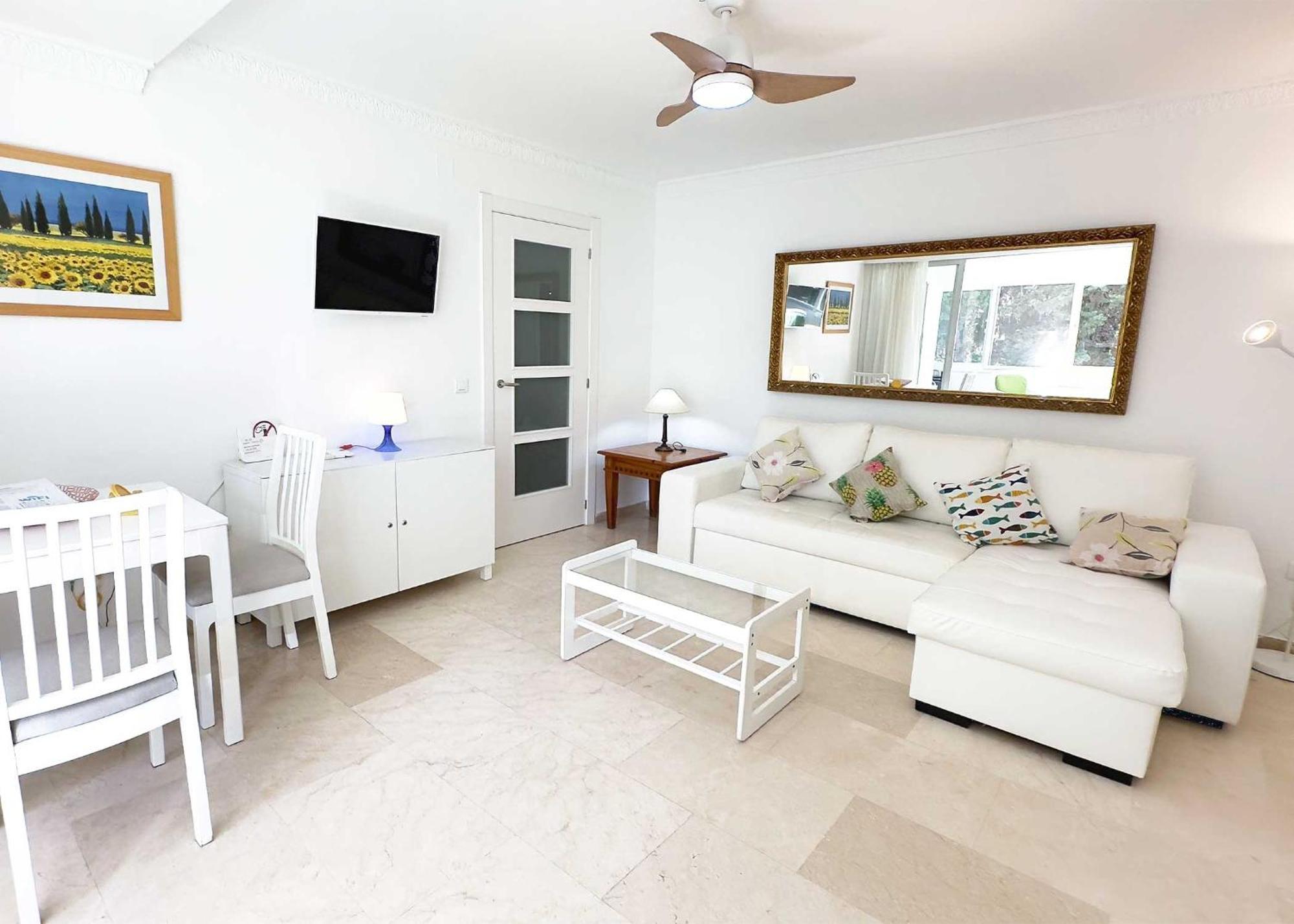 1 Bedroom Apartment Second Line Beach- Parque Marbella Building ภายนอก รูปภาพ